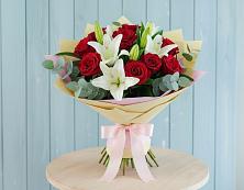 Букет цветов из:  Лилии и Розы в Шохово