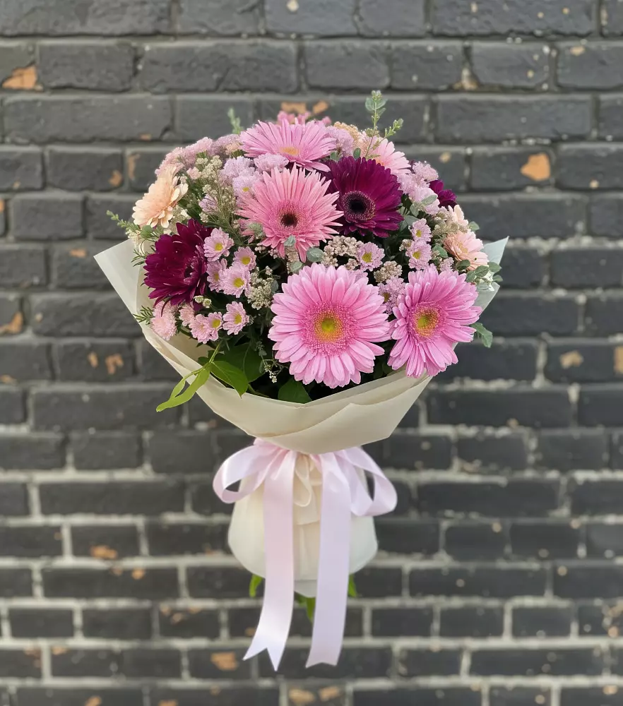 Букет цветов из: Герберы и Хризантемы в Шохово