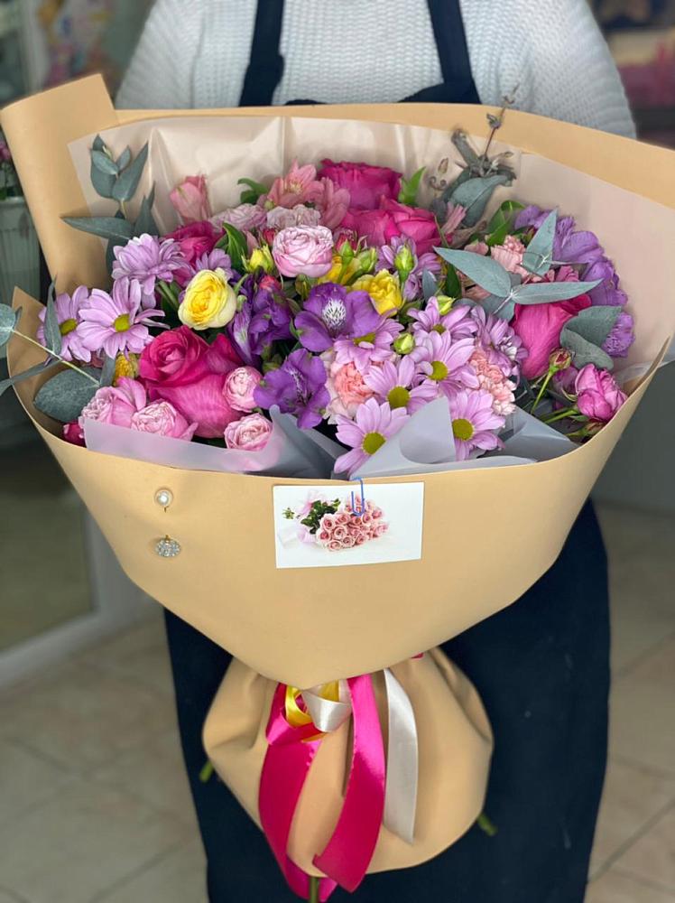 Букет цветов из: Хризантемы, Гвоздики и Альстромерии в Шохово