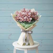 Букет цветов из:  Орхидеи и Розы в Шохово
