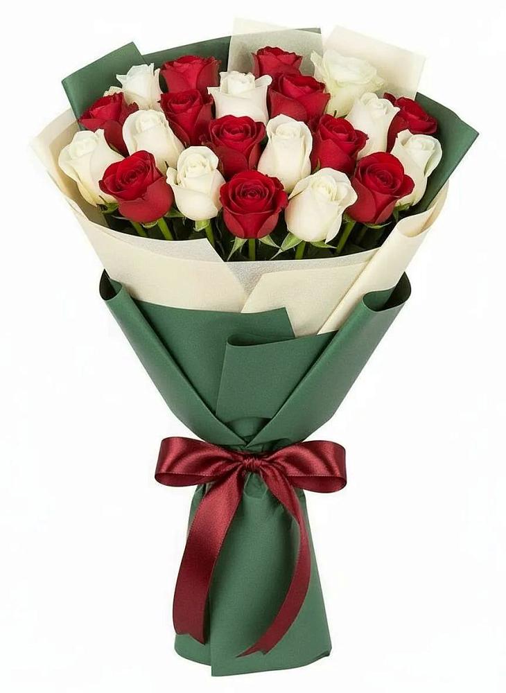 Букет Микс из красных и белых роз в Шохово