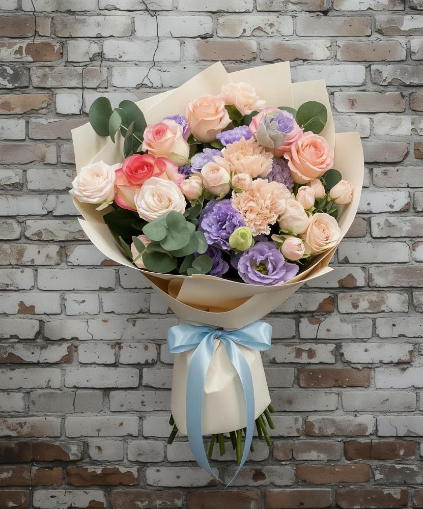 Букет цветов из: Розы, Лизиантусы и Гвоздики в Шохово